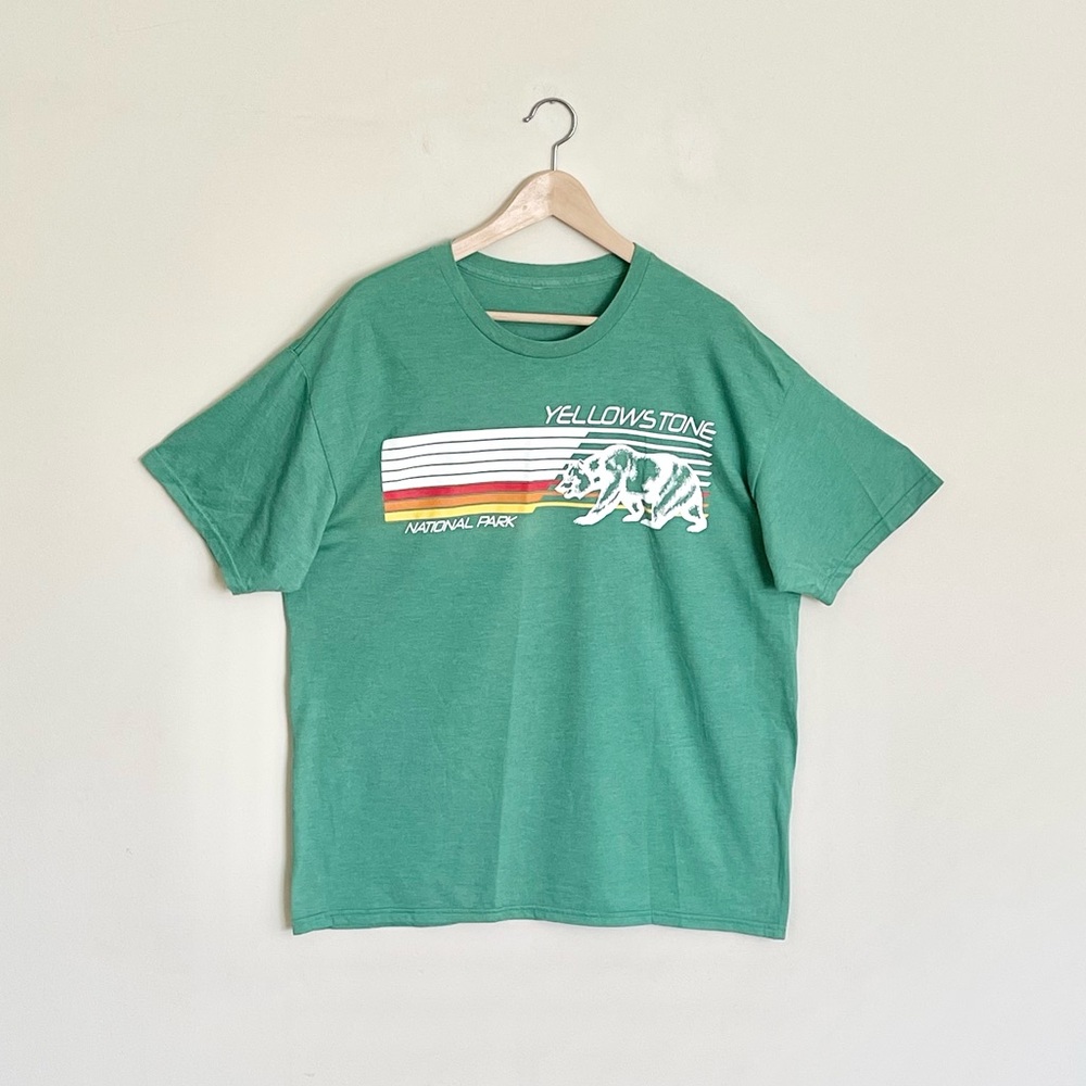 Yellowstone National Park Retro Stripe Graphic Green T Shirt Adult size XL